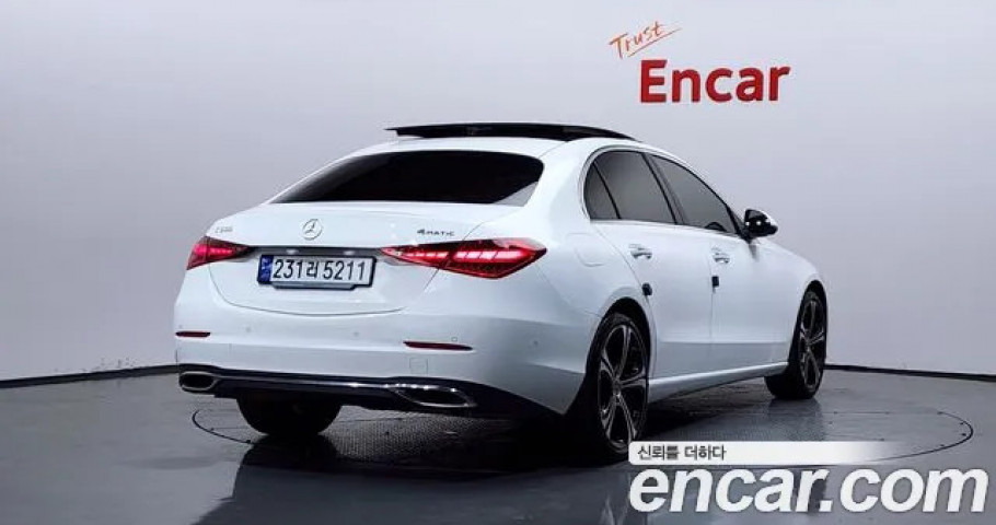 Mercedes-Benz C-Class 