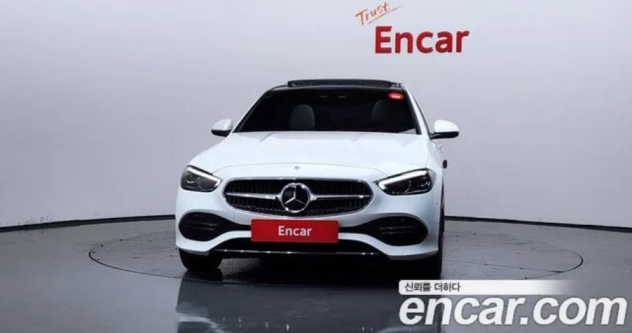 Mercedes-Benz C-Class 