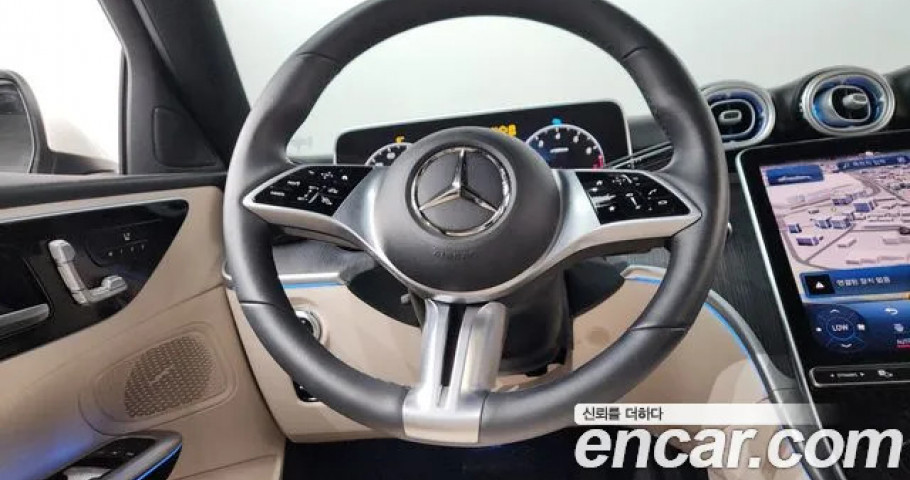 Mercedes-Benz C-Class 