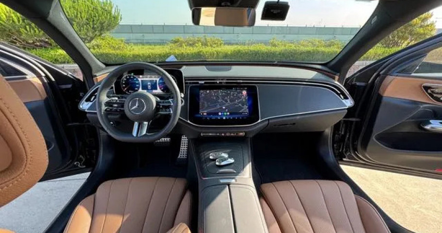 Mercedes-Benz E-Class 