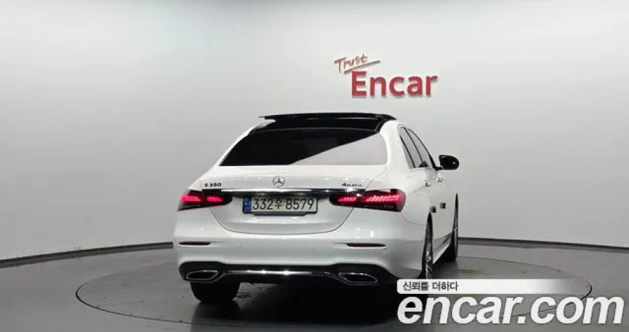 Mercedes-Benz E-Class 