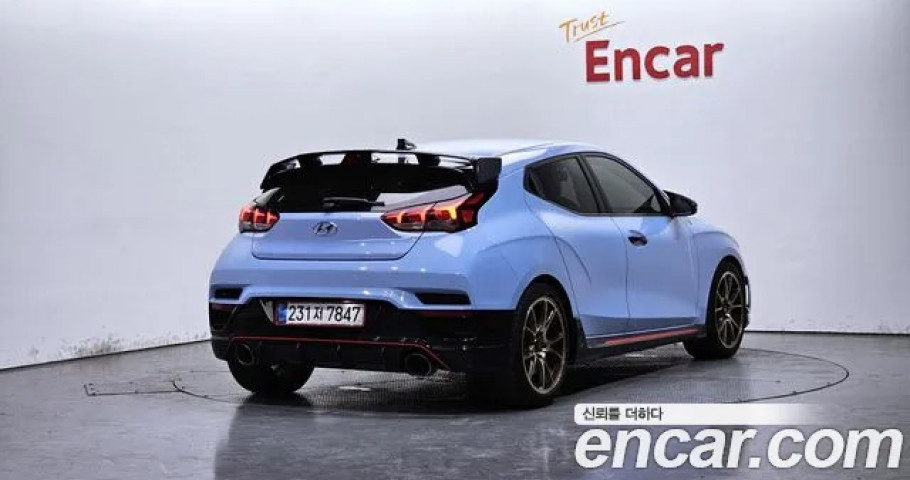 Hyundai Veloster 