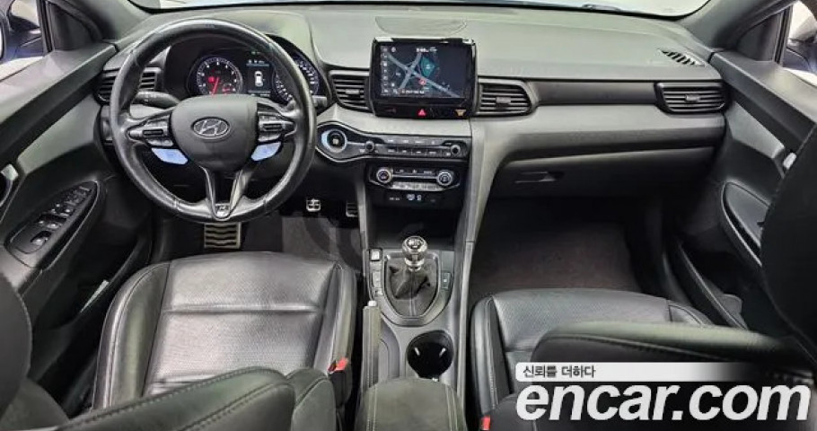 Hyundai Veloster 