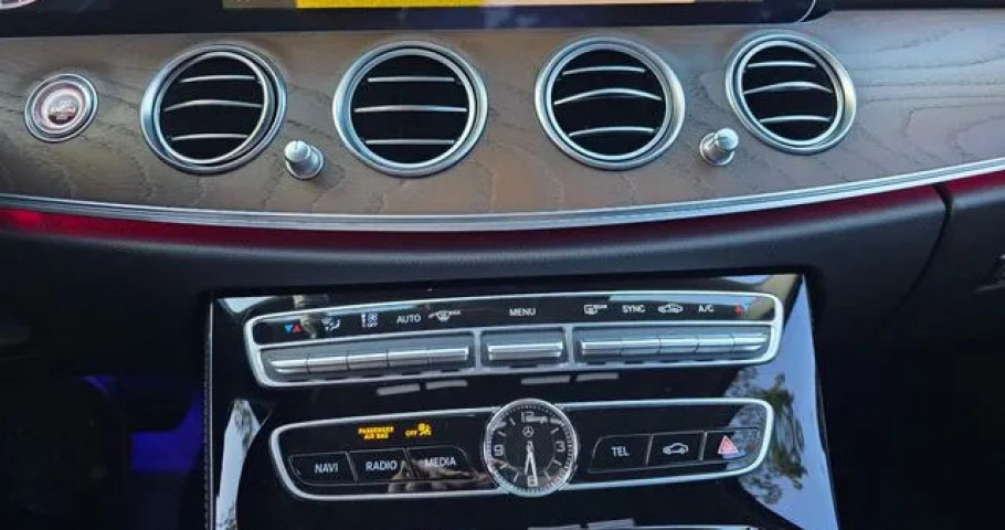 Mercedes-Benz E-Class 