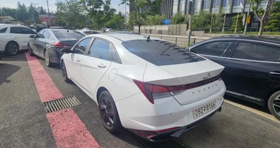 Hyundai Avante (Elantra) 