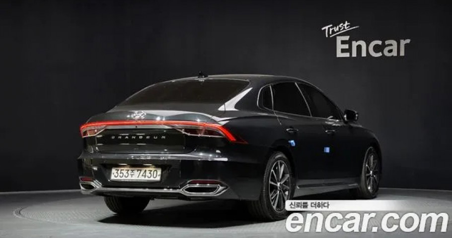 Hyundai Grandeur 