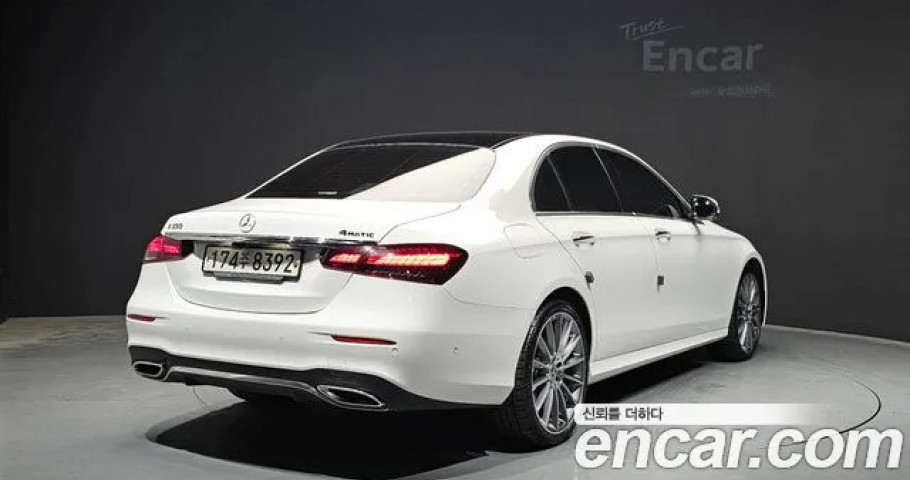 Mercedes-Benz E-Class 