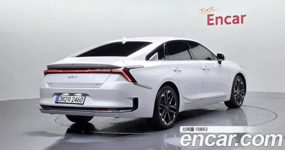 Kia K8 