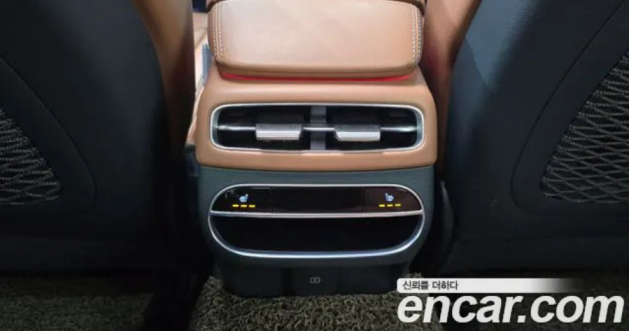 Genesis Gv70 