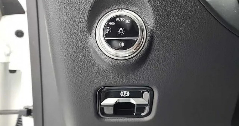 Mercedes-Benz Cle-Class 