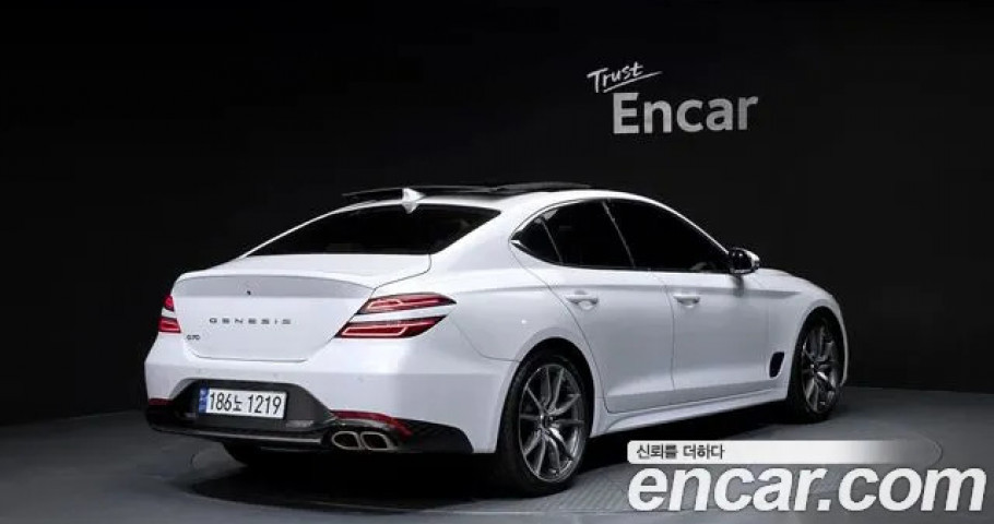 Genesis G70 