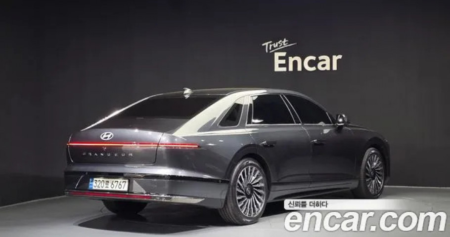 Hyundai Grandeur 