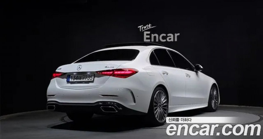 Mercedes-Benz C-Class 