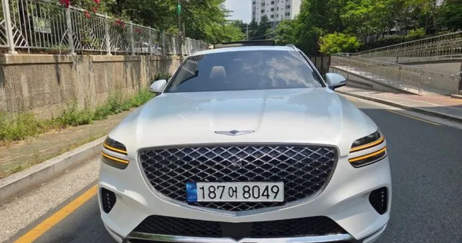 Genesis Gv70 