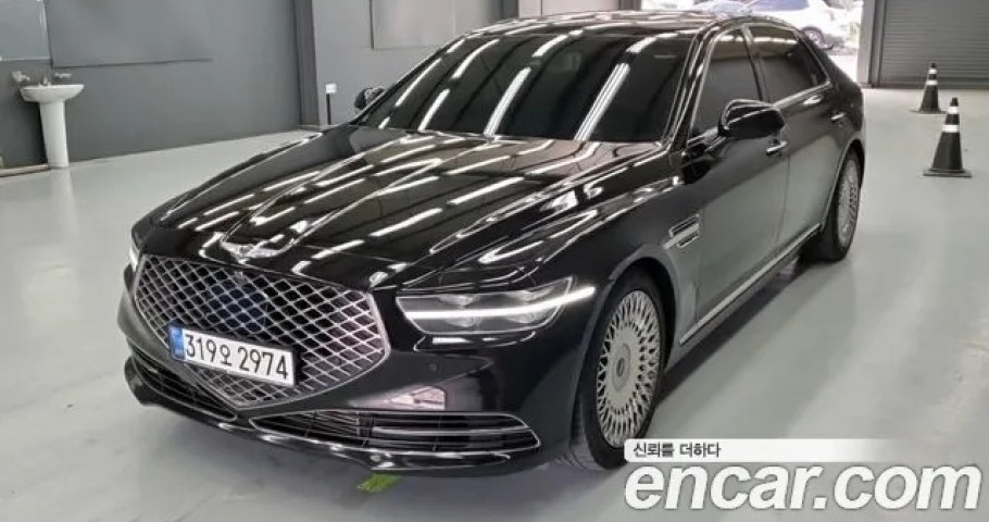 Genesis G90 