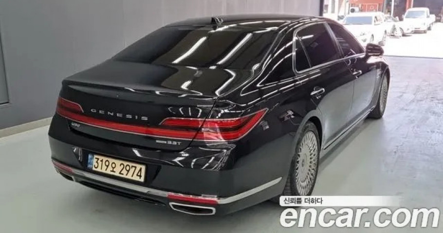 Genesis G90 