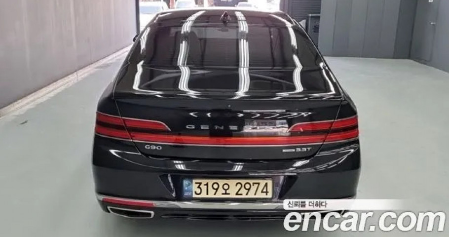 Genesis G90 