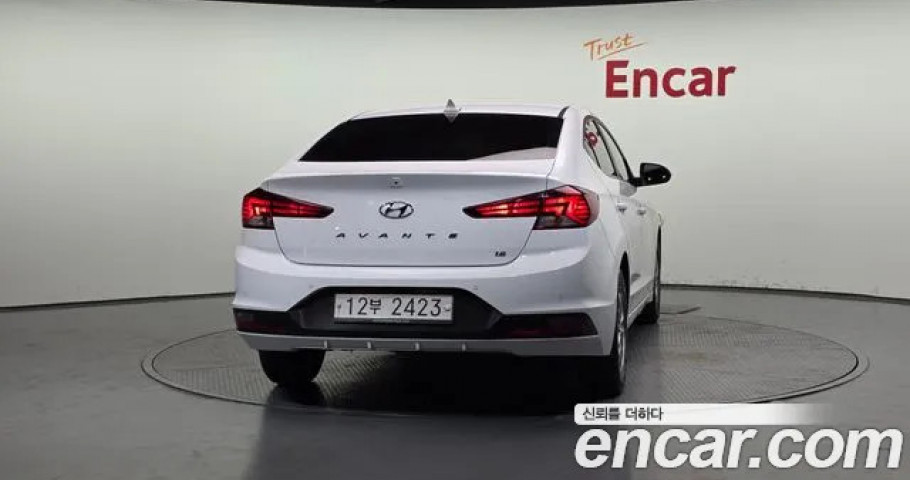 Hyundai Avante (Elantra) 