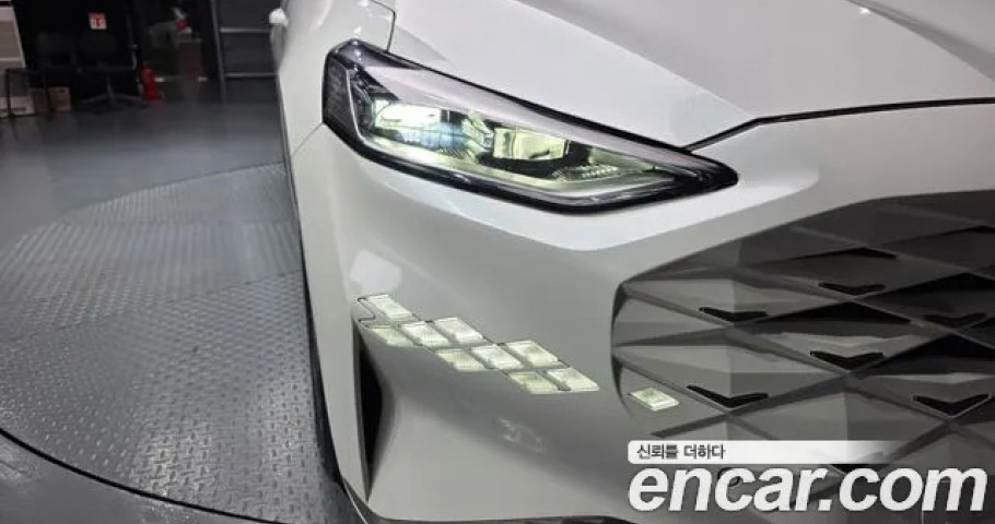 Kia K8 