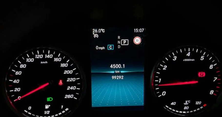 Mercedes-Benz C-Class 
