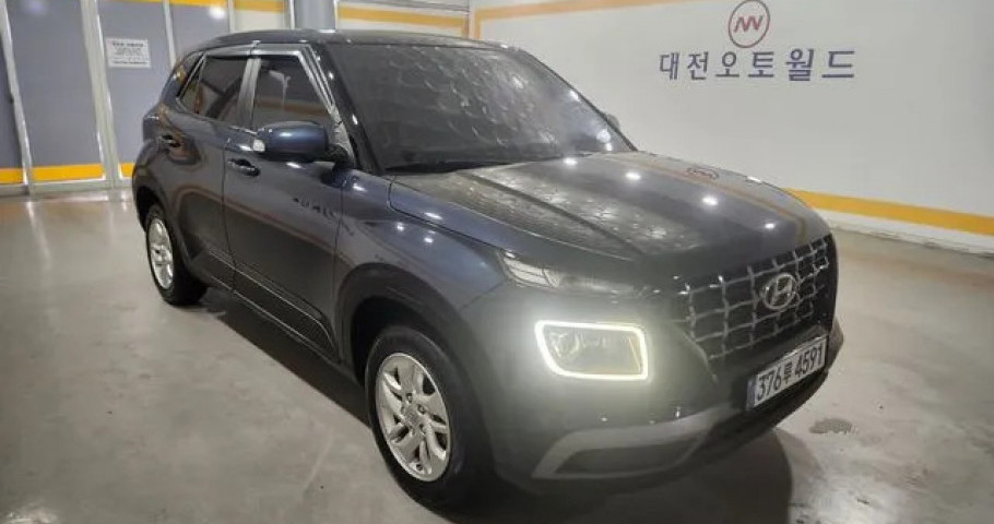 Hyundai Venue 