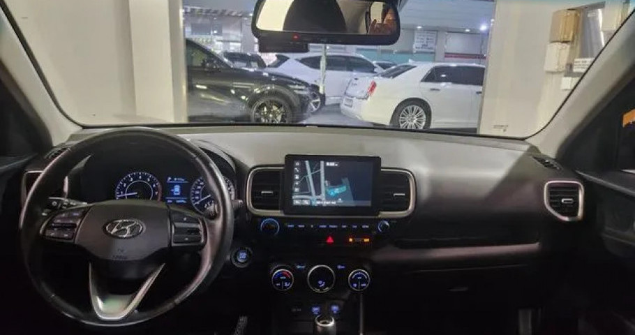 Hyundai Venue 