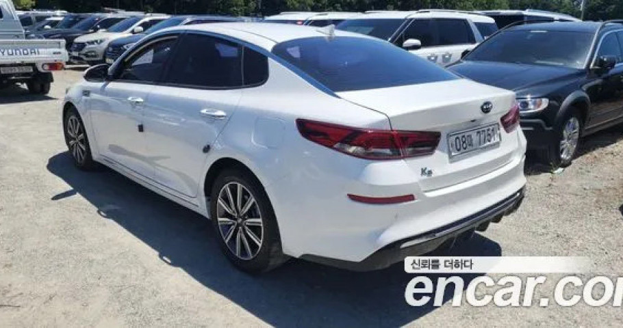 Kia K5 
