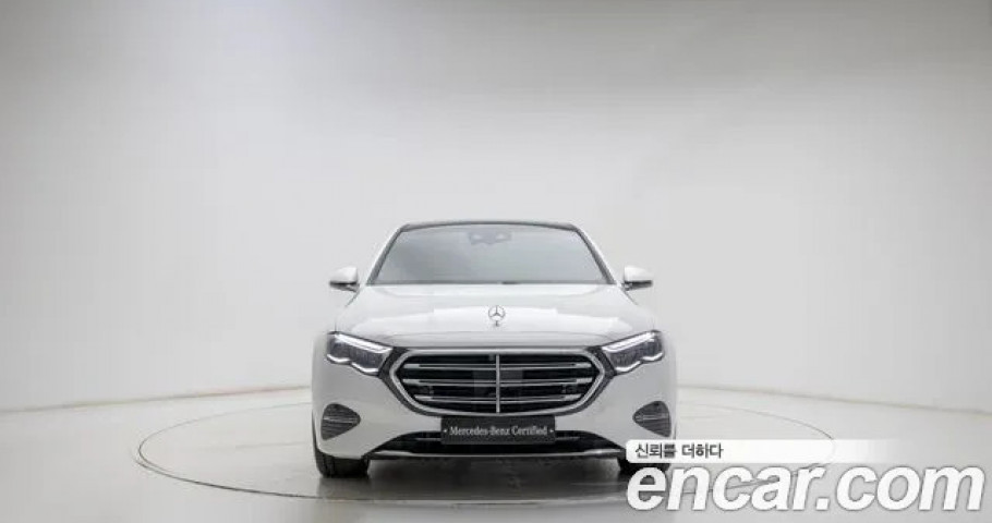 Mercedes-Benz E-Class 