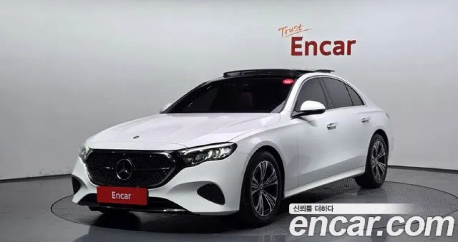 Mercedes-Benz E-Class 