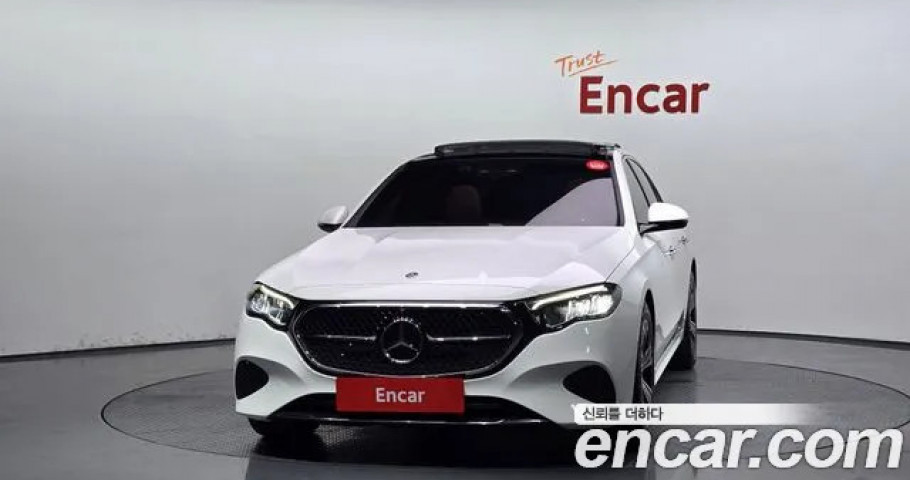 Mercedes-Benz E-Class 