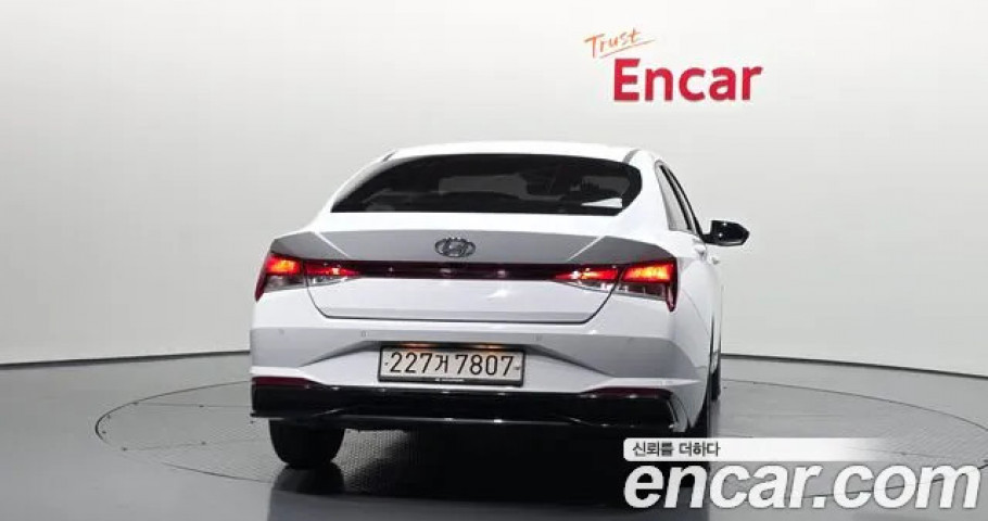 Hyundai Avante (Elantra) 