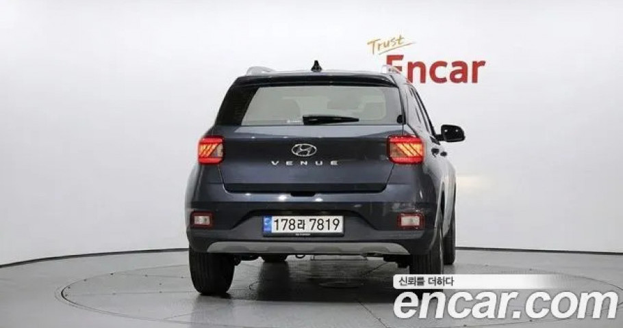 Hyundai Venue 
