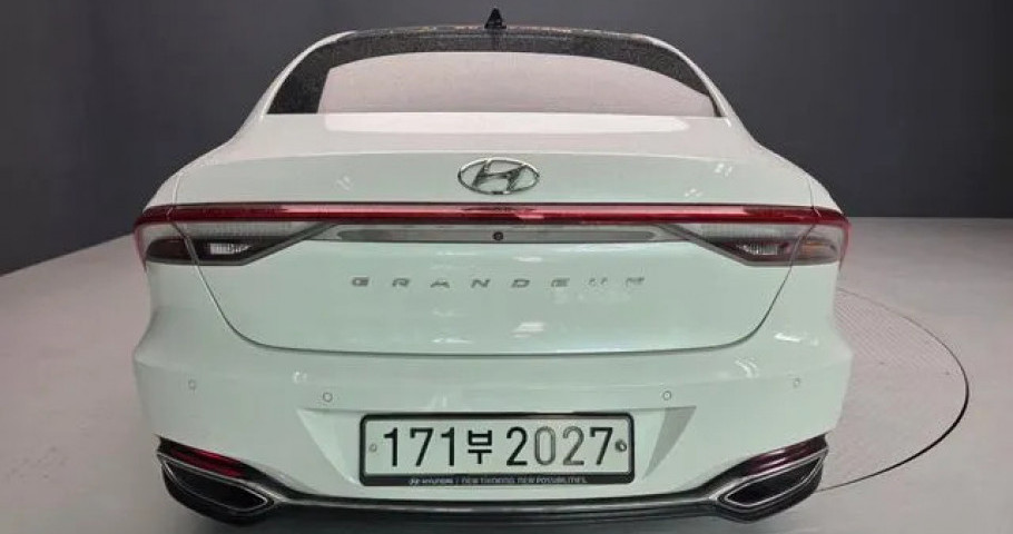 Hyundai Grandeur 