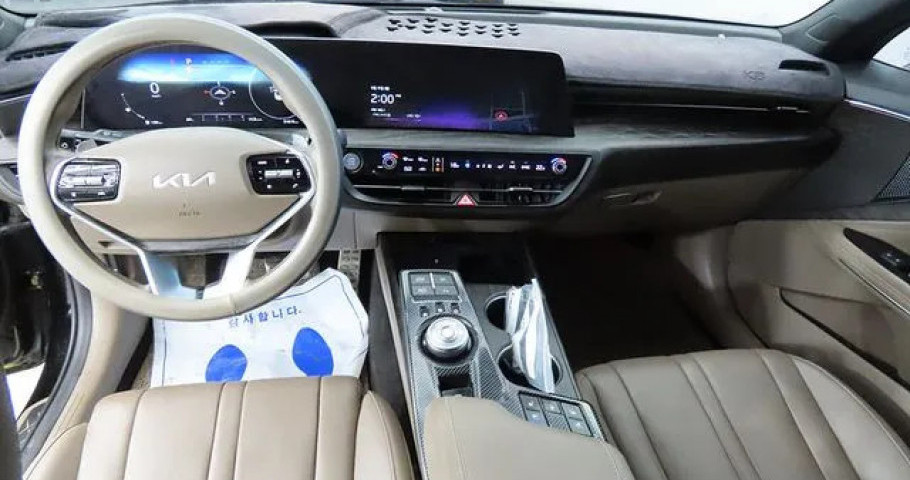 Kia K8 