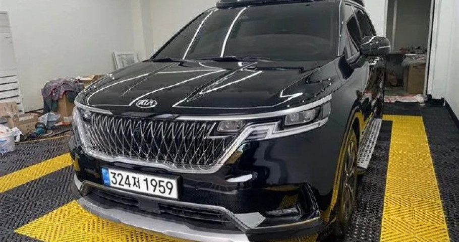 Kia Carnival 