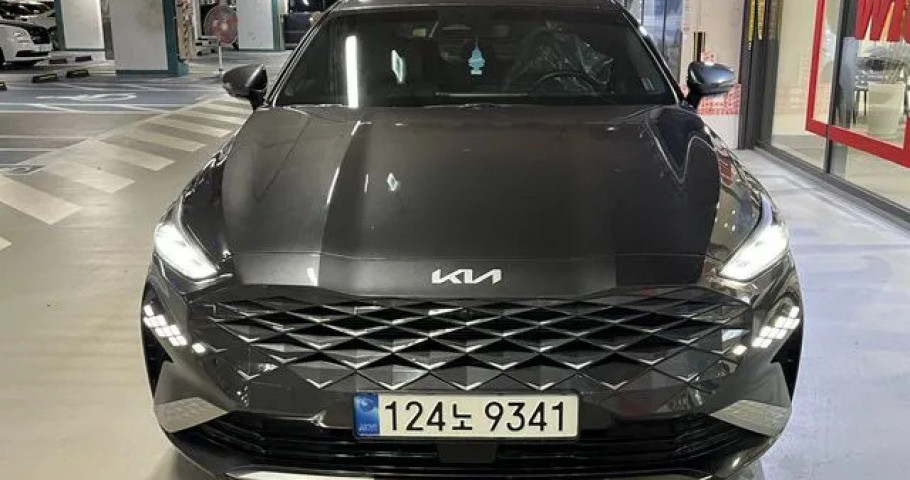 Kia K8 