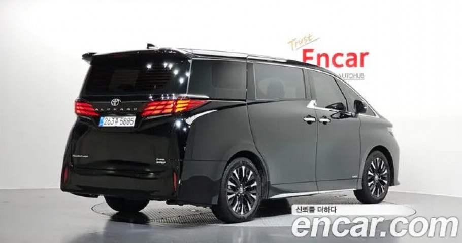 Toyota Alphard 
