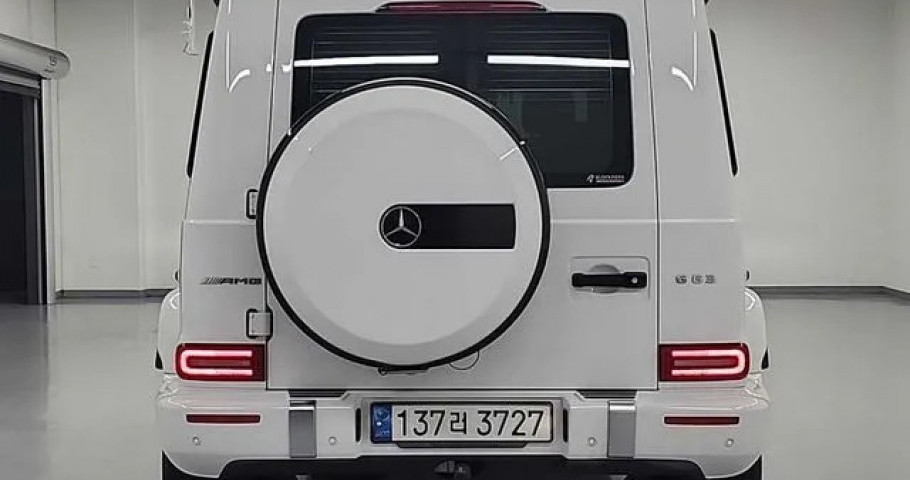 Mercedes-Benz G-Class 