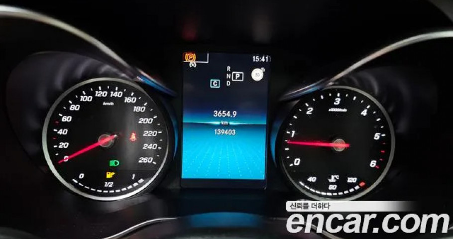 Mercedes-Benz C-Class 
