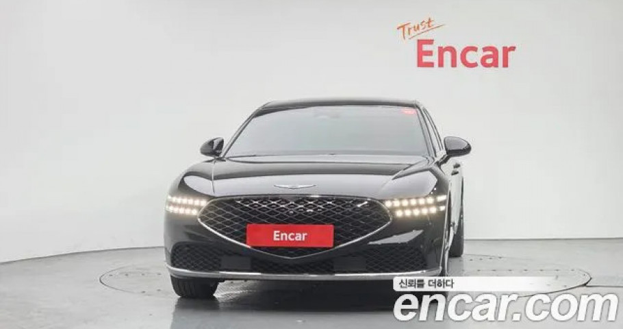 Genesis G90 