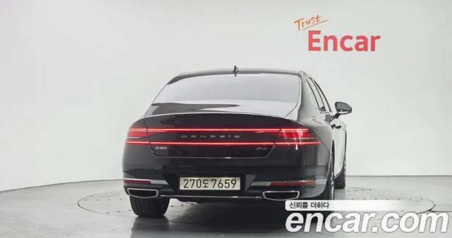 Genesis G90 