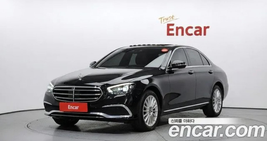 Mercedes-Benz E-Class 