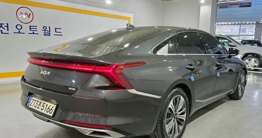 Kia K8 