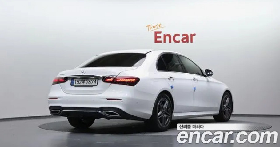 Mercedes-Benz E-Class 