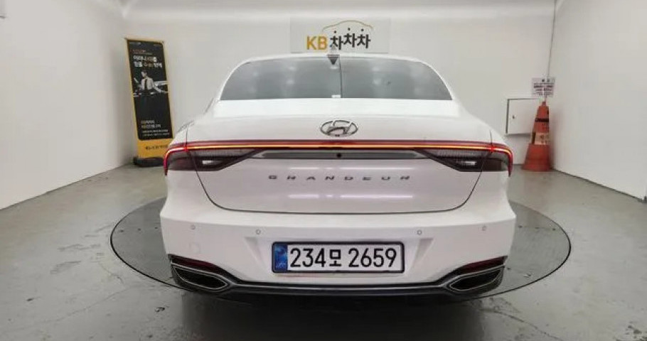Hyundai Grandeur 