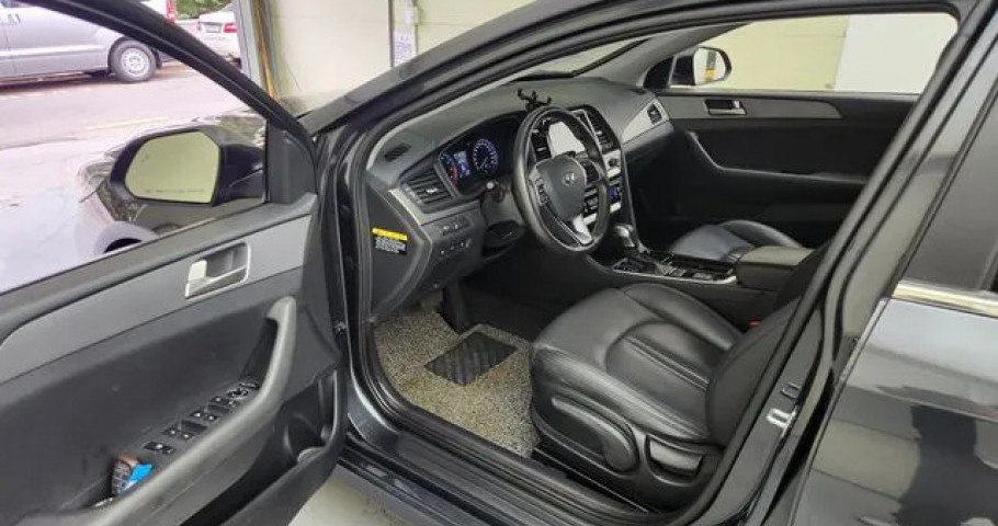 Hyundai Sonata 