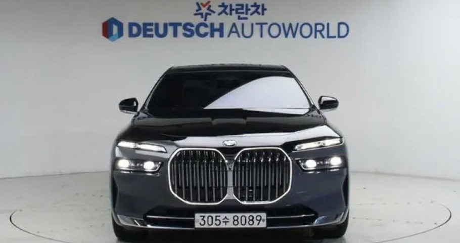 Bmw 7-Series 