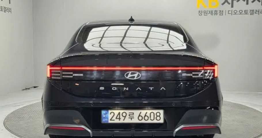 Hyundai Sonata 
