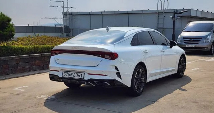 Kia K5 