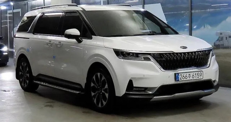 Kia Carnival 